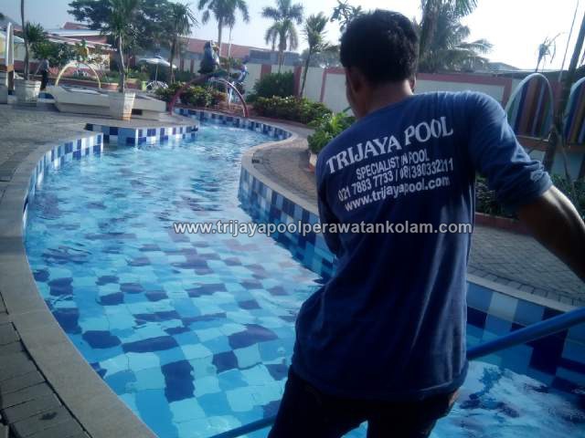 Cara merawat kolam renang