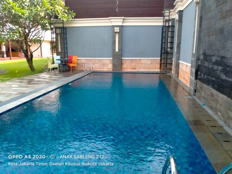 Ciri Kualitas Air Kolam Renang yang Sehat kualitas air kolam renang
