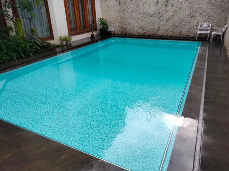 Fungsi dan Bahaya Klorin pada Kolam Renang Bahaya Klorin pada Kolam Renang